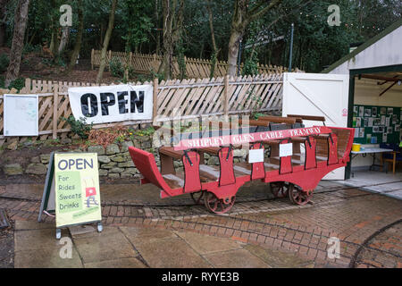 Glen Shipley, tramway Baildon, West Yorkshire, Angleterre Banque D'Images