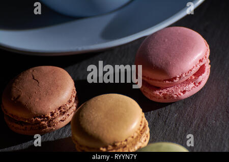 Petit-déjeuner de l'éclisse de bois macarons Banque D'Images