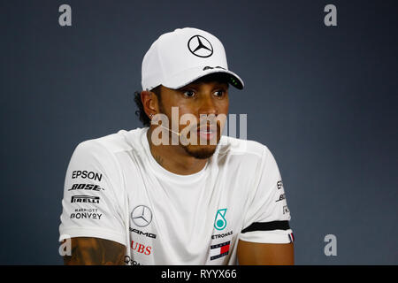 Melbourne, Victoria, Australie. Mar 16, 2019. Championnat du Monde de Formule 1 de la FIA 2019 de Formule 1 - Grand Prix d'Australie Rolex.Bénéficiant d'une des courses de Formule Un 2019 Championnat du monde.Top Qualifier No44 Lewis Hamilton (UK ) Racing pour Mercedes-AMG Petronas Motorsport au volant de sa Mercedes RM10 Crédit : brett keating/Alamy Live News Banque D'Images