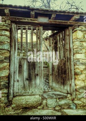 Vieille porte en bois Banque D'Images