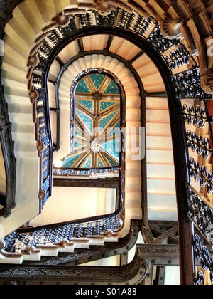 L'escalier de l'ancien hôtel de Midland à St Pancras gare à Londres Banque D'Images