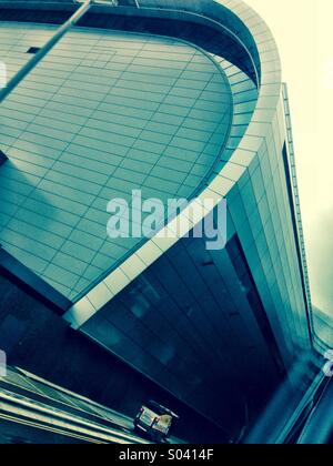 Deux terminaux à l'aéroport de Dublin 2 Irlande Banque D'Images