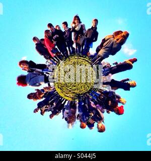 Les gens planète- un cercle de chiffres colorés Banque D'Images