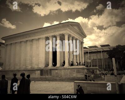 La maison carrée, Nîmes, France Banque D'Images