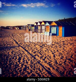 West Wittering beach huts, West Sussex. Banque D'Images