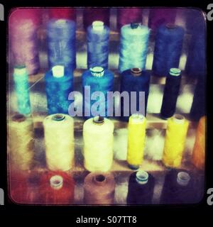 Bobines de coton de couleur Banque D'Images