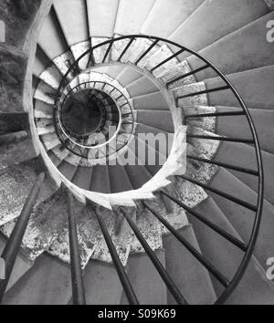 Ancien escalier en spirale Banque D'Images