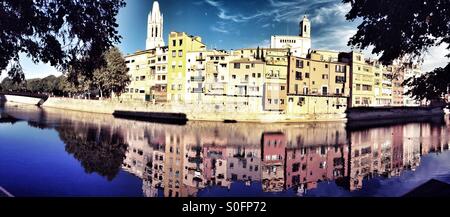 Vue panoramique de la ville de Girona en Espagne Banque D'Images