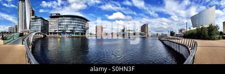 Media City- Manchester Ship Canal- Le Lowry - Imperial War Museum North. Banque D'Images