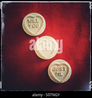 Allez-vous embrasse-moi juste moi, Giogio 10 bonbons. Banque D'Images