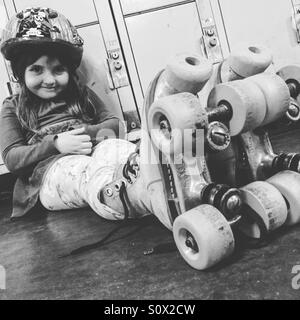 Aerial portant des patins à roulettes. Banque D'Images