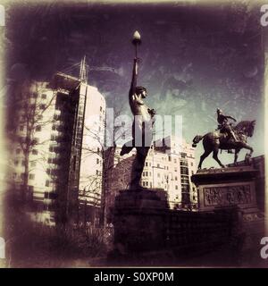 Le Prince Noir et de la nymphe, City Square, Leeds, Angleterre. Banque D'Images