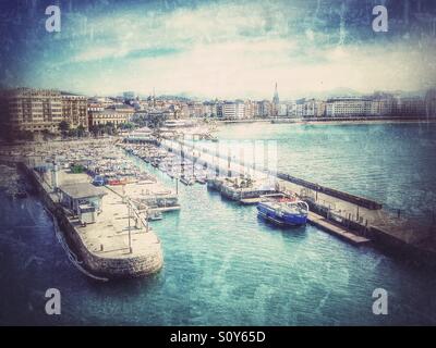 Paysage du port de San Sebastian, Espagne Banque D'Images