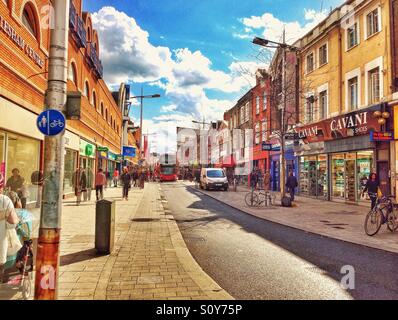 Peckham high street en couleur Banque D'Images