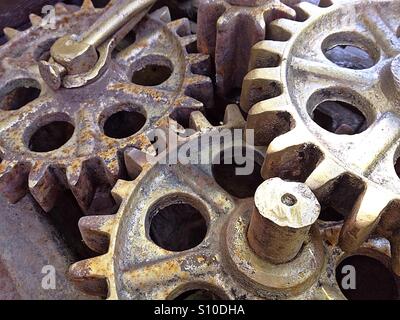 Old rusty gears, partie de machines industrielles Banque D'Images