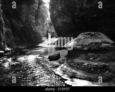 Glen Finnich autrement connu sous le nom de la Chaire Devils près de Killearn Ecosse Banque D'Images