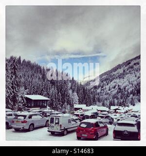 Neige fraîche à Morzine ski resort, France Banque D'Images