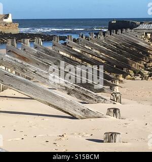 Épis sur Lossiemouth beach, Ecosse Banque D'Images