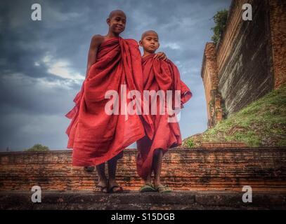 Les moines bouddhistes en Birmanie Myanmar Banque D'Images