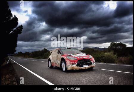 14/10/2016 WRC World Rally Championship Rally RACC-de España - Craig Breen/Scott Martin dans leur Citroën DS3 WRC Rally voiture quitter sur l'Ascó C12B en route vers Barcelone, Catalogne, Espagne. Banque D'Images