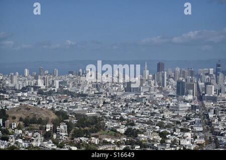 Vue panoramique de Twin Peaks lookout à San Francisco en Californie Banque D'Images