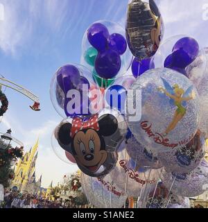 Ballons dans le royaume magique de Disney World, Orlando, Floride Banque D'Images