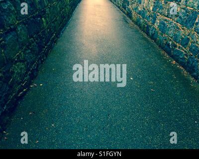 La lumière au bout d'un tunnel Banque D'Images