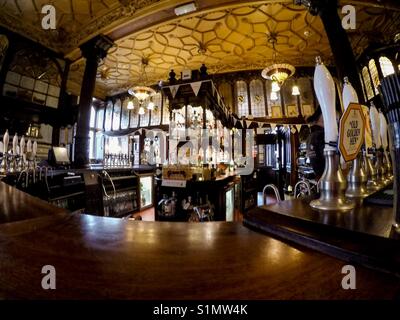 Le bar de l'Orchestre Philharmonique de Liverpool Pub Salles à manger Banque D'Images