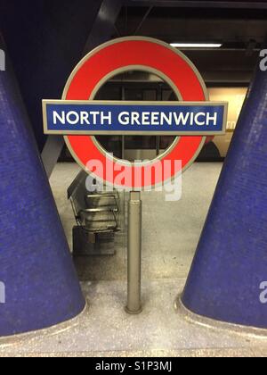 La station de métro North Greenwich Banque D'Images