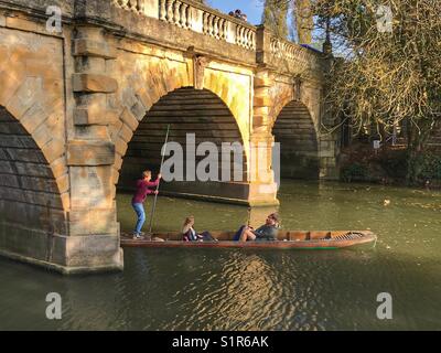 Barques à une journée d'automne à Zurich. Banque D'Images