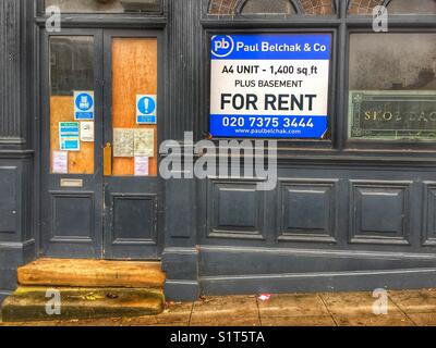 Pour louer un signe sur une propriété commerciale dans Archway à Londres, Angleterre Banque D'Images