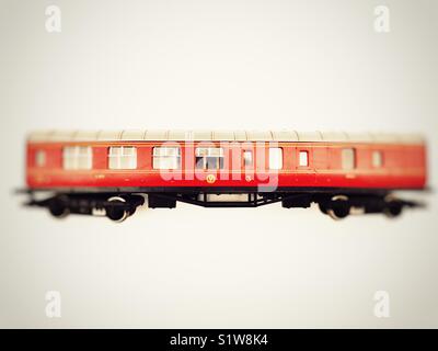 LMS Hornby R433 composite voiture de chemin de fer Stannier Banque D'Images