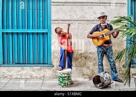 Musiciens de rue à La Havane, Cuba Banque D'Images