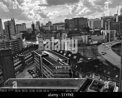 Vue de l'ancienne caserne de pompiers, Aston Expressway et Children's Hospital, Birmingham Banque D'Images