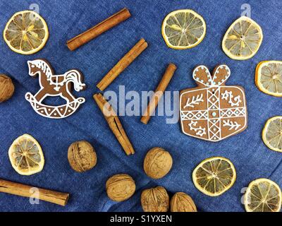 Gingerbread cookies de Noël Décoration Banque D'Images