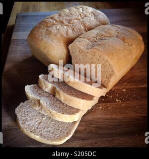 Du pain frais fait maison. Banque D'Images