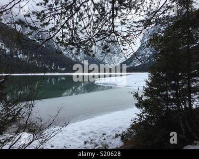 Lac Dobbiaco, Italie Banque D'Images