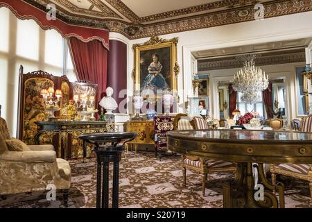 À l'intérieur de Cliffe Castle Museum, Bradford, West Yorkshire, Angleterre. Banque D'Images