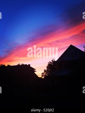 Le soleil se lèvera toujours à l'Ouest et situé dans l'Est☀☁️️ Banque D'Images