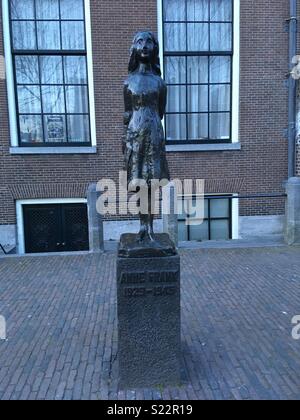 Anne Frank 1929-1945 statue, Amsterdam Banque D'Images