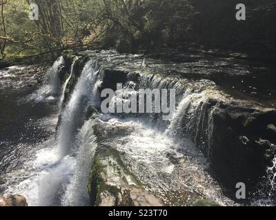 L'un des quatre cascades sur l'emblématique promenade dans Ystradfellte, Brecon Beacons, Nouvelle-Galles du Sud Banque D'Images