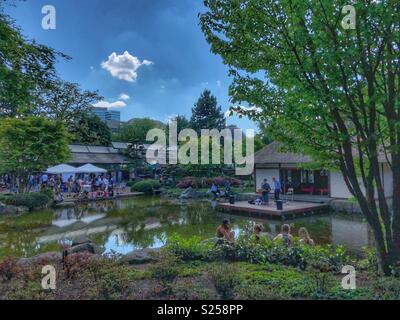 Dans le jardin japonais jardins Planten un Blomen, Hambourg, Allemagne. Banque D'Images