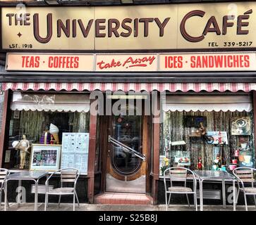 100-year-old University Cafe sur Byres Road Glasgow. Banque D'Images