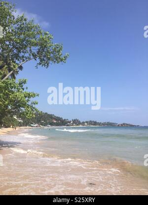 Plage Golden Beach au Sri Lanka. Banque D'Images