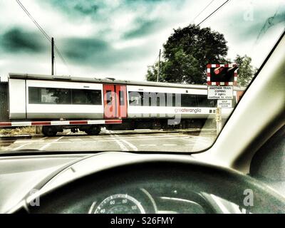 GreaterAnglia Londres à Lowestoft train dans Yoxford sur l'arrêt East Suffolk embranchement. Banque D'Images