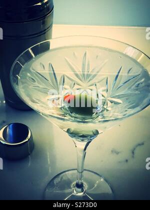 Still Life of martini classique dans un verre à martini en cristal de Waterford, USA