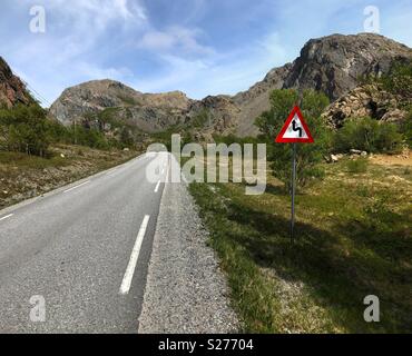 Route calme en Norvège, hors des sentiers battus Banque D'Images