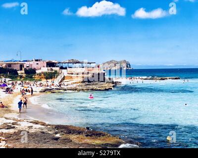 Cala Conta, Ibiza, Espagne, Europe Banque D'Images