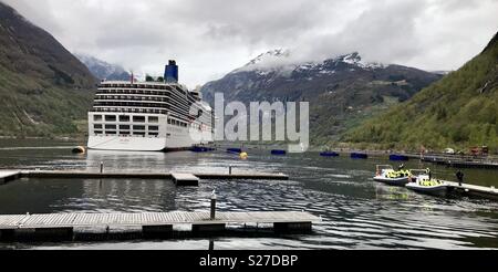 Port de croisière Geiranger Banque D'Images