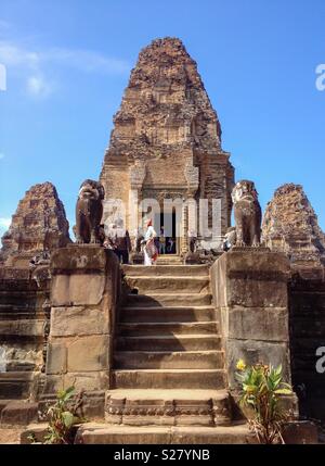 Amazing temple Pre Rup dans le parc archéologique d'Angkor, Siem Reap, Cambodge Banque D'Images